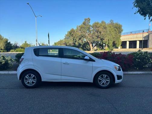 2012 Chevrolet Sonic 2LT