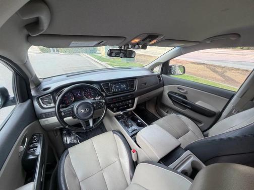 2018 Kia Sedona LX