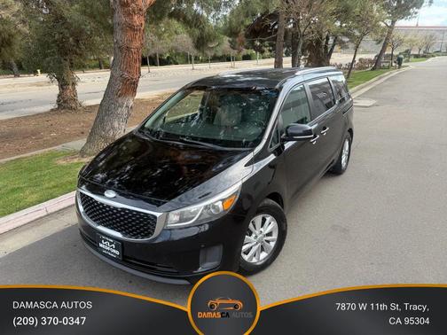 2018 Kia Sedona LX