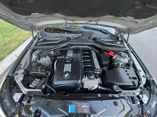 2010 BMW 528 528i Sedan 4D