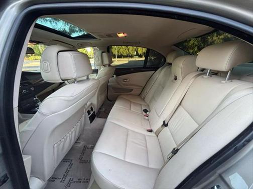 2010 BMW 528 528i Sedan 4D