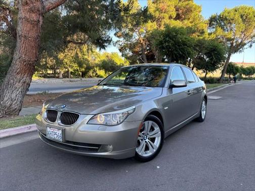 2010 BMW 528 528i Sedan 4D