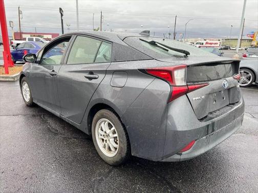 2020 Toyota Prius LE