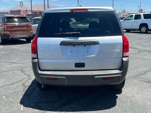 2004 Saturn Vue Base