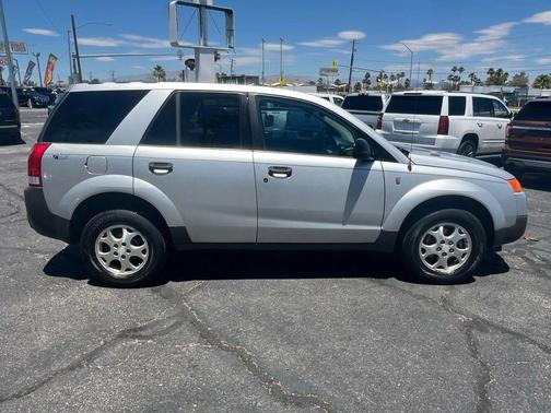 2004 Saturn Vue Base