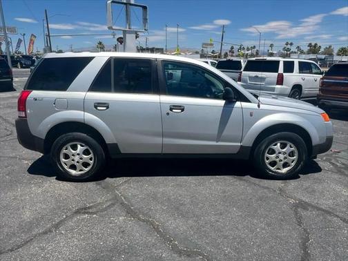 2004 Saturn Vue Base