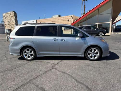 2013 Toyota Sienna SE