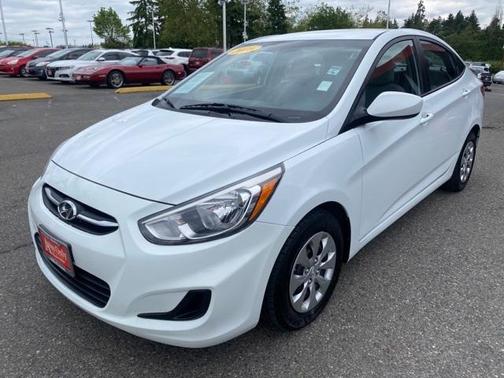 Photo 1 of 25 of 2016 Hyundai Accent SE