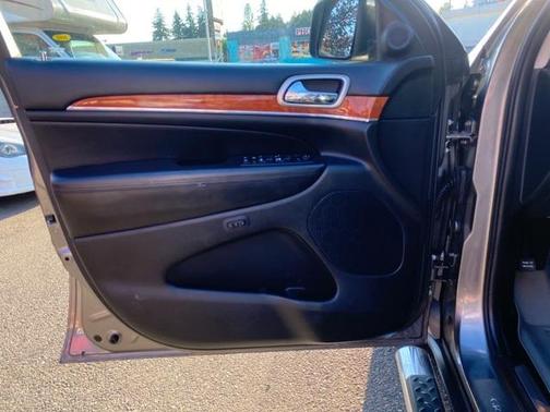 2011 Jeep Grand Cherokee Overland for sale in Burien, WA - image 13