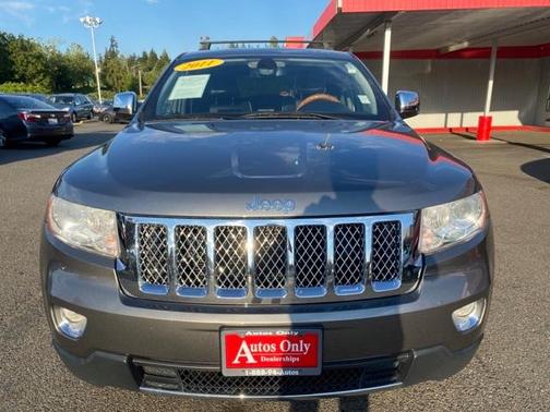 Photo 2 of 25 of 2011 Jeep Grand Cherokee Overland