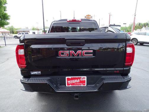 Onyx Black 2025 GMC Canyon AT4