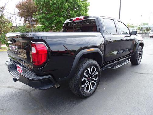 Onyx Black 2025 GMC Canyon AT4