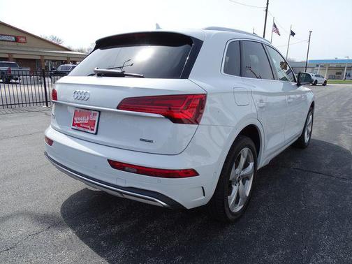 2021 Audi Q5 45 Prestige
