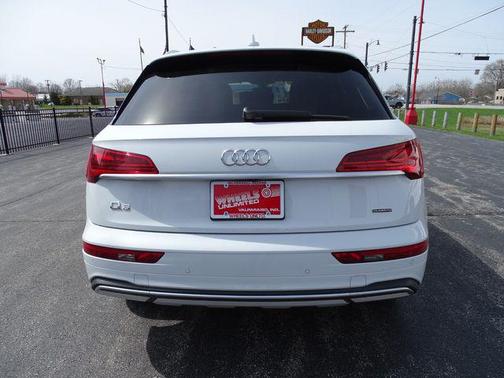 2021 Audi Q5 45 Prestige