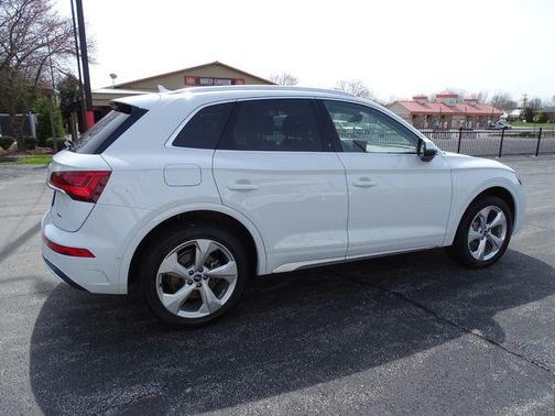 2021 Audi Q5 45 Prestige