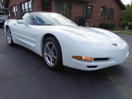 2004 Chevrolet Corvette Base
