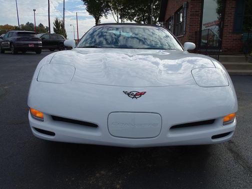 2004 Chevrolet Corvette Base