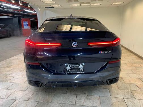 2023 BMW X6 M50i