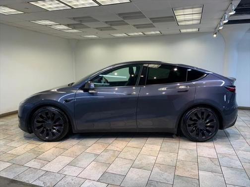 2022 Tesla Model Y Performance Dual Motor All-Wheel Drive