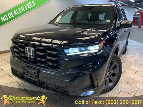 Crystal Black Pearl 2025 Honda Pilot Sport