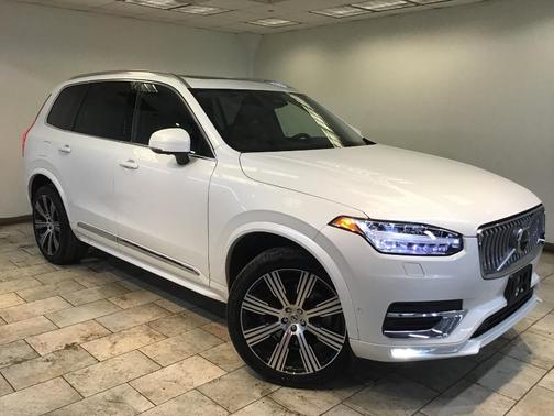 2023 Volvo XC90 B6 Ultimate 6-Seater