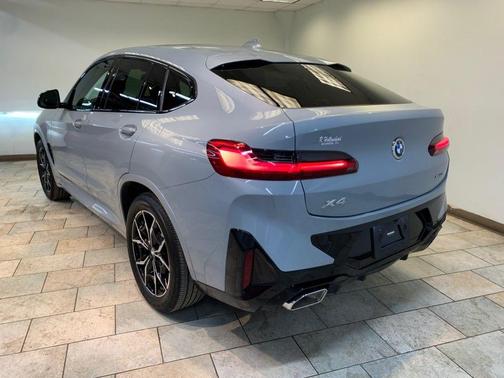 Brooklyn Grey Metallic 2023 BMW X4 xDrive30i