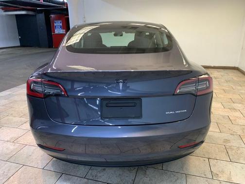 Gray 2023 Tesla Model 3 Long Range