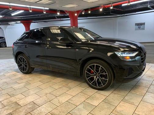 2023 Audi Q8 55 Premium Plus