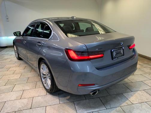 2024 BMW 330 i xDrive