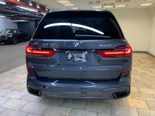 2021 BMW X7 M50i