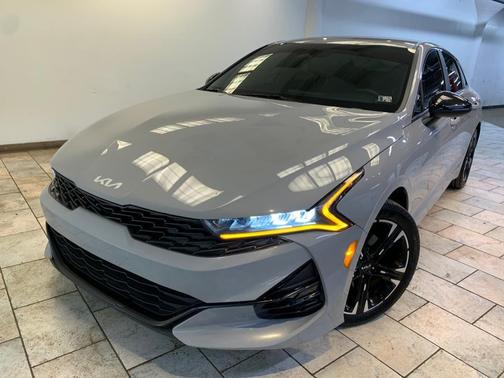 2022 Kia K5 GT-Line