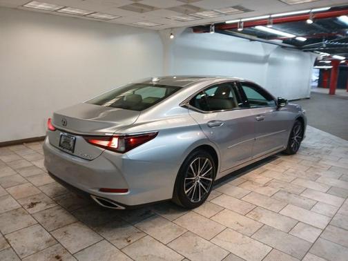 2024 Lexus ES 350 Base