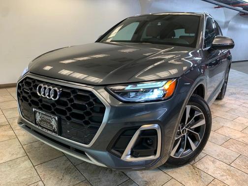 2022 Audi Q5 45 S line Premium Plus