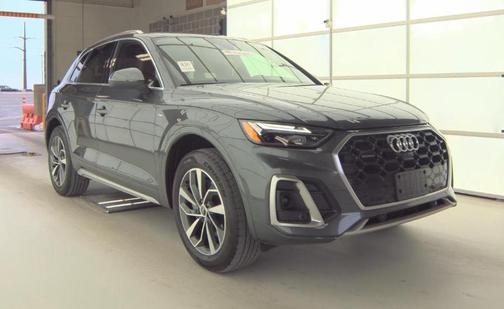 2022 Audi Q5 45 S line Premium Plus