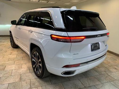 2023 Jeep Grand Cherokee Overland