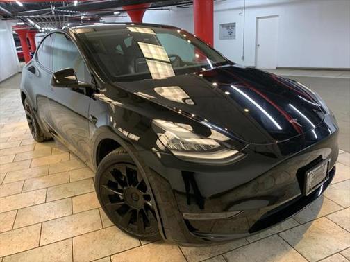 2022 Tesla Model Y Long Range Dual Motor All-Wheel Drive