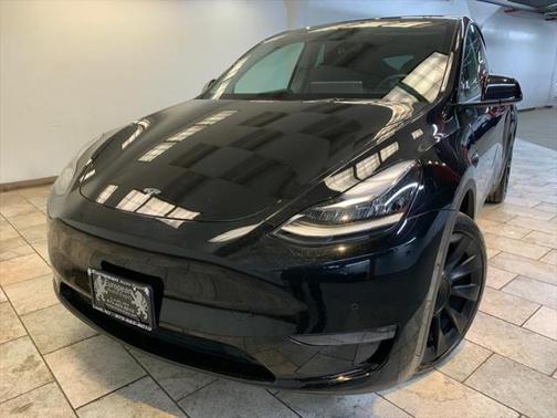 2022 Tesla Model Y Long Range Dual Motor All-Wheel Drive
