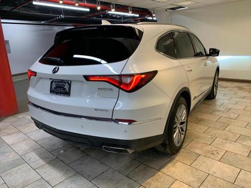 2022 Acura MDX Advance Package