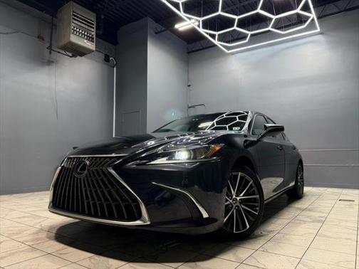 2022 Lexus ES 350 Base