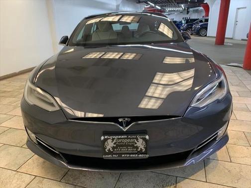 2020 Tesla Model S Long Range