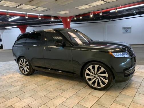 2023 Land Rover Range Rover P530 SE