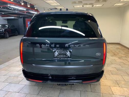 2023 Land Rover Range Rover P530 SE