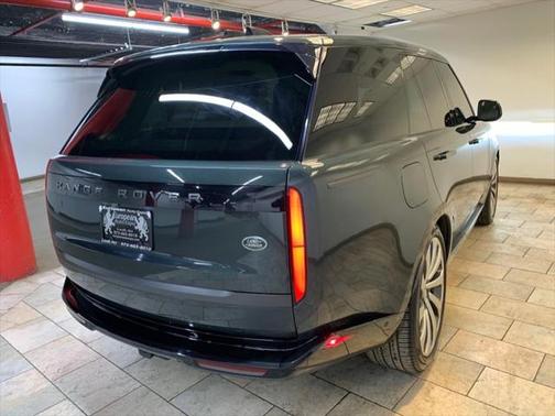 2023 Land Rover Range Rover P530 SE