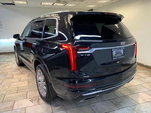 2022 Cadillac XT6 Premium Luxury AWD