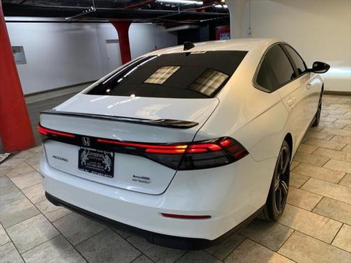 2023 Honda Accord Hybrid Base