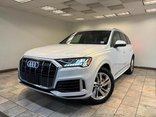 2023 Audi Q7 55 Premium