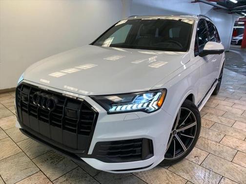 2021 Audi Q7 55 Prestige