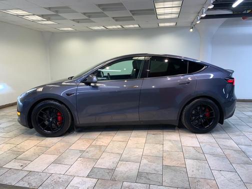 2022 Tesla Model Y Performance Dual Motor All-Wheel Drive