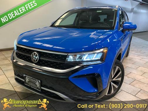 Cornflower Blue 2022 Volkswagen Taos 1.5T SE