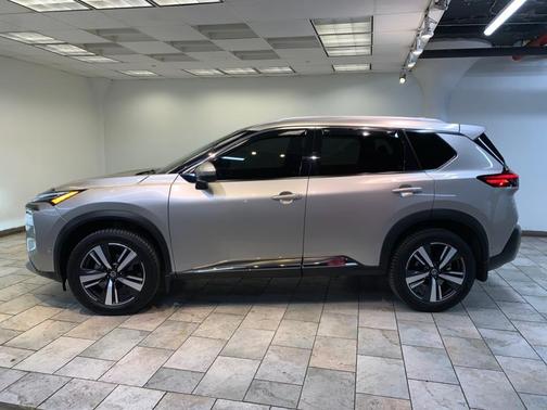 2021 Nissan Rogue Platinum